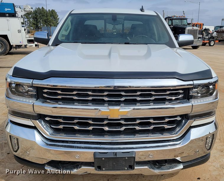 image for item JE9951 2017 Chevrolet Silverado 1500  Crew Cab pickup truck