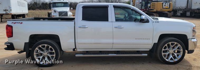 image for item JE9951 2017 Chevrolet Silverado 1500  Crew Cab pickup truck