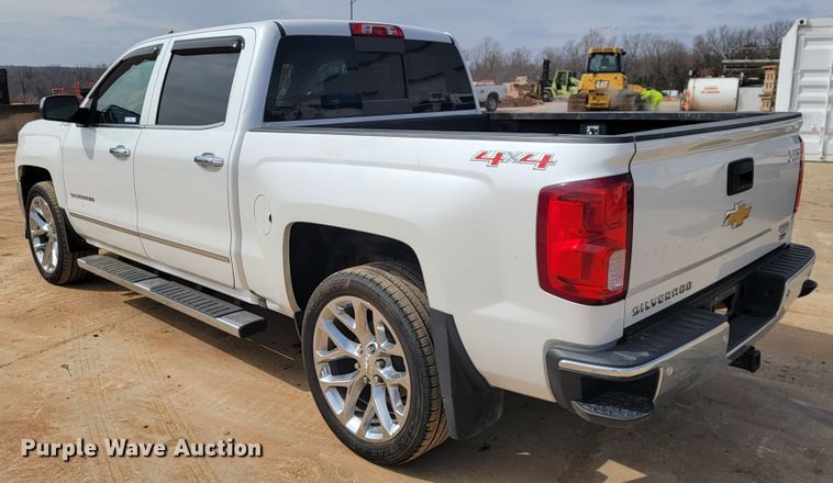 image for item JE9951 2017 Chevrolet Silverado 1500  Crew Cab pickup truck