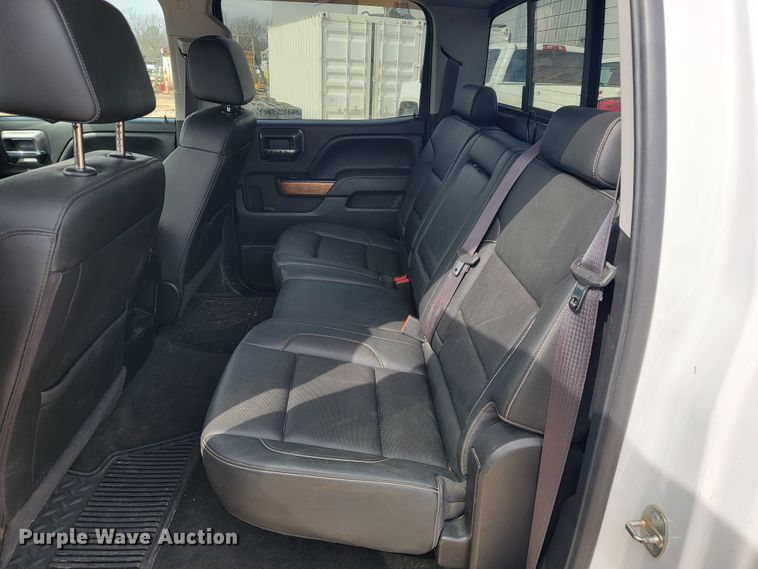 image for item JE9951 2017 Chevrolet Silverado 1500  Crew Cab pickup truck