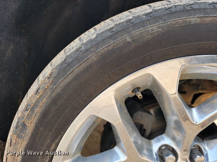 image for item JE9951 2017 Chevrolet Silverado 1500  Crew Cab pickup truck