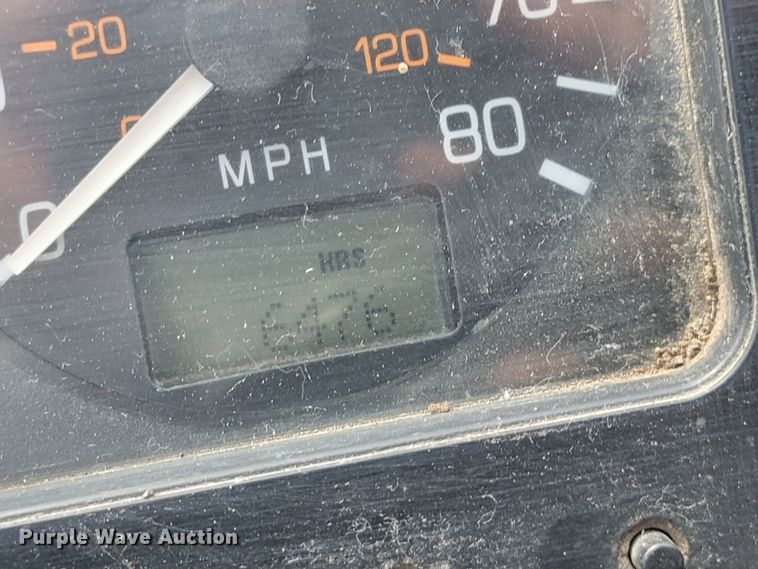 image for item JE9968 2000 Volvo WXLL  refuse truck