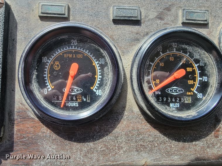 image for item JE9969 1998 Crane Carrier  refuse truck