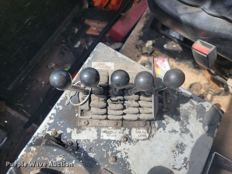 image for item JE9969 1998 Crane Carrier  refuse truck