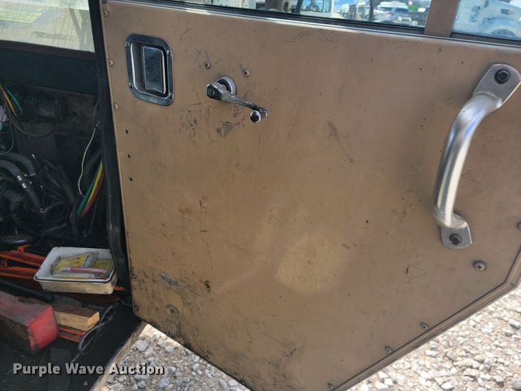 image for item JE9969 1998 Crane Carrier  refuse truck