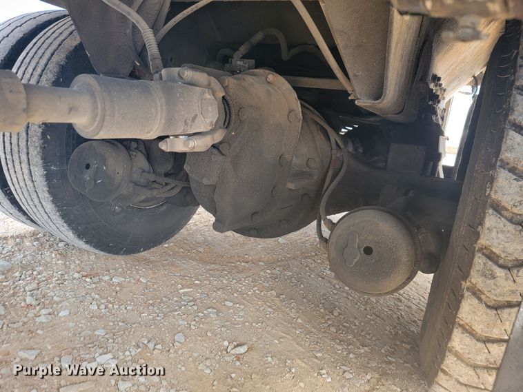 image for item JE9969 1998 Crane Carrier  refuse truck