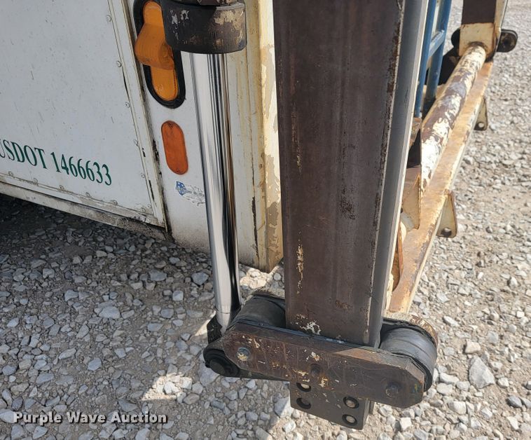 image for item JE9969 1998 Crane Carrier  refuse truck