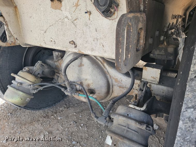 image for item JE9969 1998 Crane Carrier  refuse truck