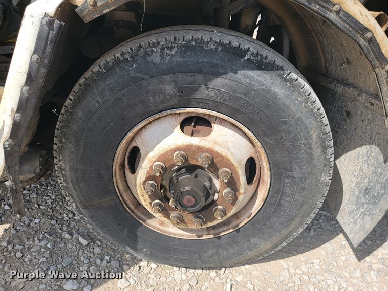 image for item JE9969 1998 Crane Carrier  refuse truck