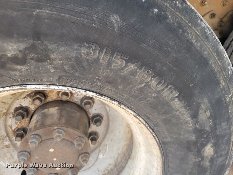 image for item JE9969 1998 Crane Carrier  refuse truck