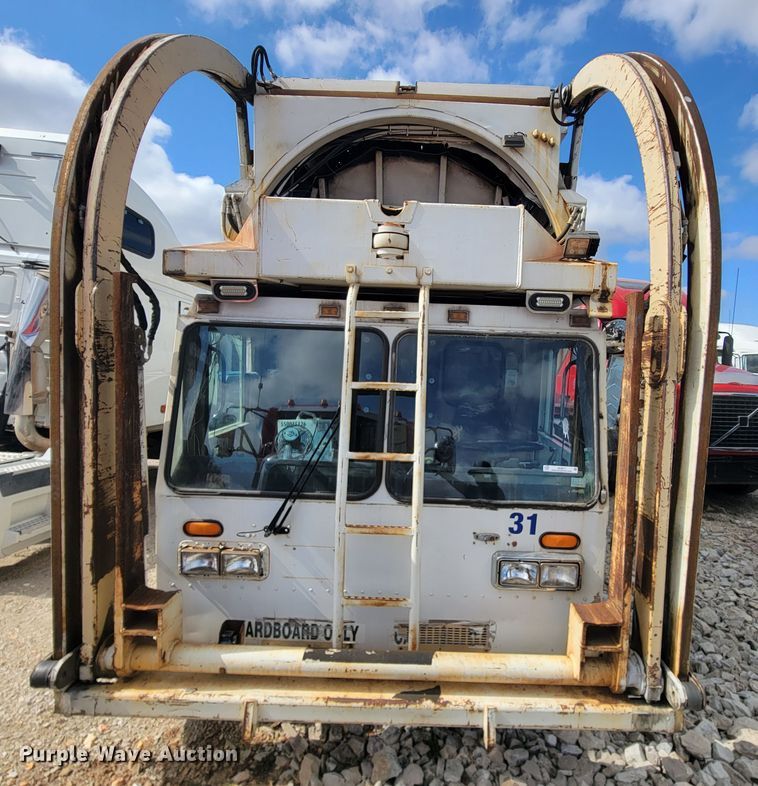 image for item JE9971 1997 Crane Carrier  refuse truck