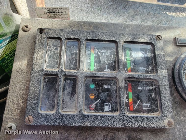 image for item JE9971 1997 Crane Carrier  refuse truck