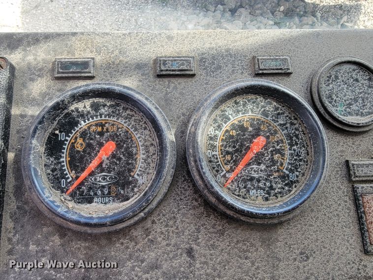 image for item JE9971 1997 Crane Carrier  refuse truck