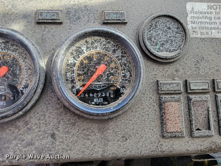 image for item JE9971 1997 Crane Carrier  refuse truck