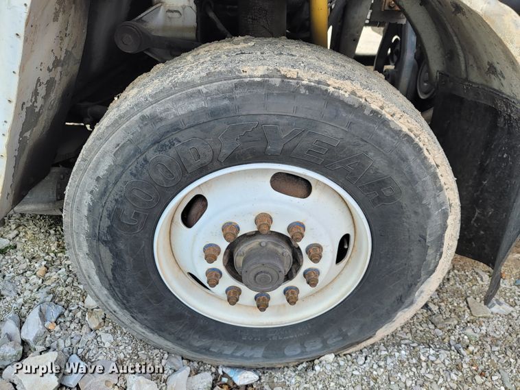 image for item JE9971 1997 Crane Carrier  refuse truck