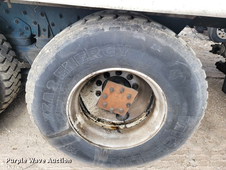 image for item JE9971 1997 Crane Carrier  refuse truck