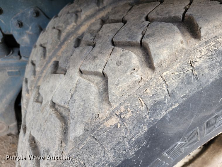 image for item JE9971 1997 Crane Carrier  refuse truck