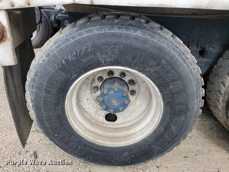 image for item JE9971 1997 Crane Carrier  refuse truck