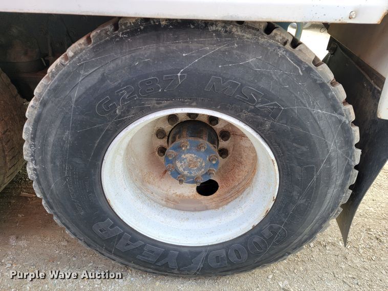 image for item JE9971 1997 Crane Carrier  refuse truck