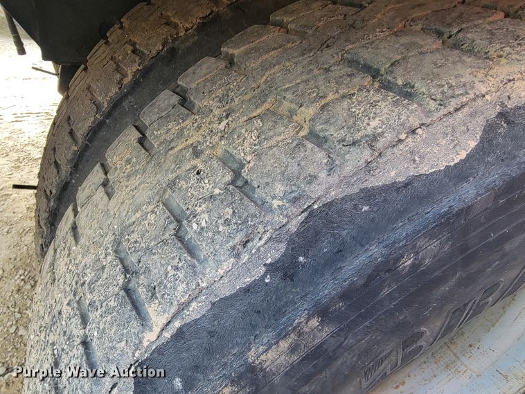 image for item JE9971 1997 Crane Carrier  refuse truck