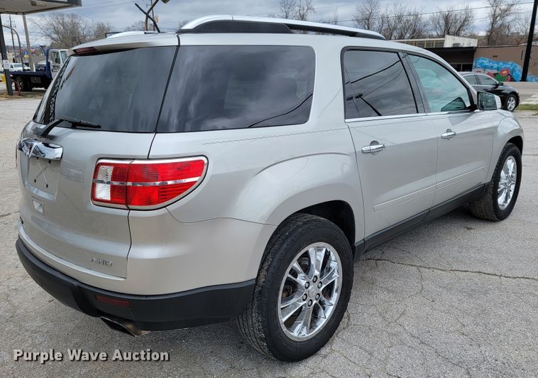 image for item JF9001 2008 Saturn Outlook XR  SUV