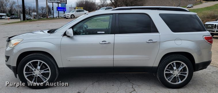 image for item JF9001 2008 Saturn Outlook XR  SUV