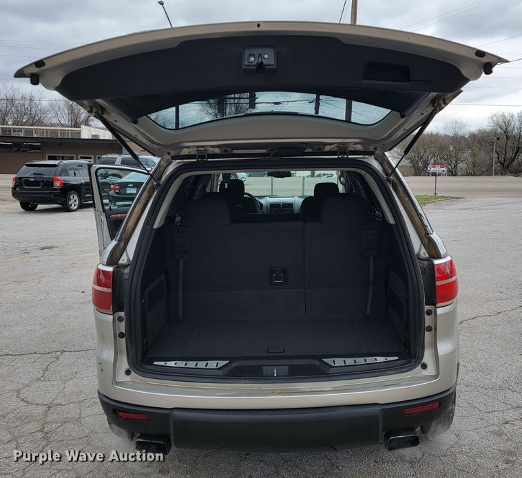 image for item JF9001 2008 Saturn Outlook XR  SUV