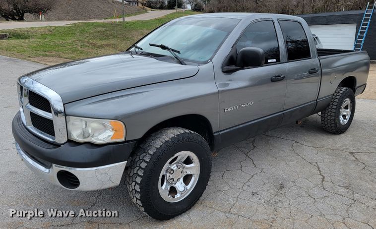 image for item JF9003 2005 Dodge Ram 1500  Quad Cab pickup truck