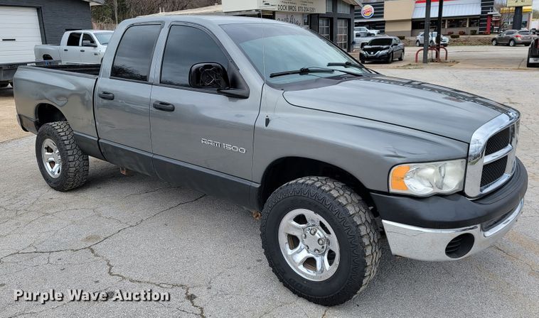 image for item JF9003 2005 Dodge Ram 1500  Quad Cab pickup truck