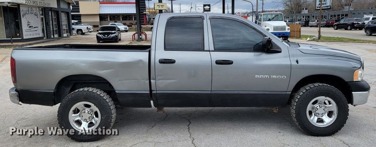 image for item JF9003 2005 Dodge Ram 1500  Quad Cab pickup truck