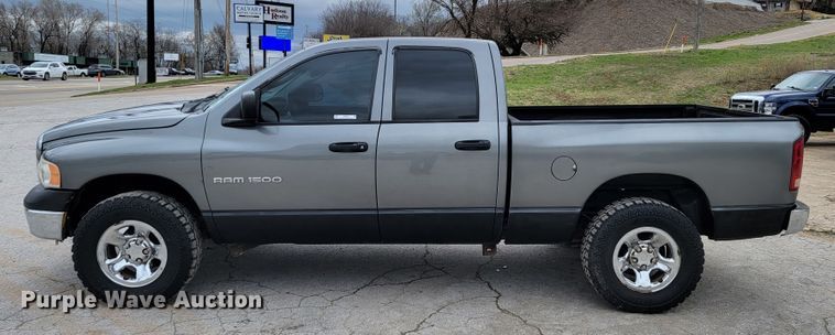 image for item JF9003 2005 Dodge Ram 1500  Quad Cab pickup truck