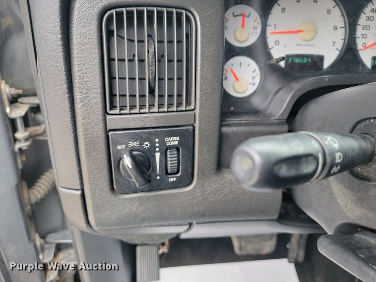 image for item JF9003 2005 Dodge Ram 1500  Quad Cab pickup truck