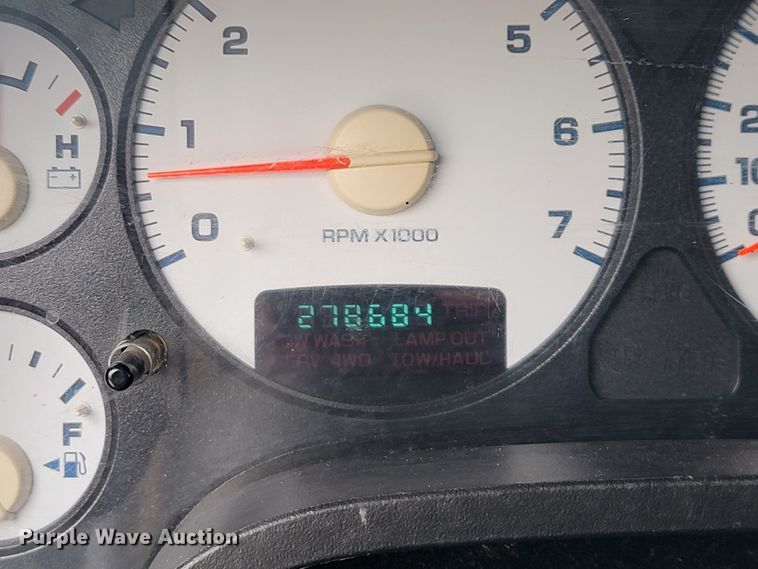 image for item JF9003 2005 Dodge Ram 1500  Quad Cab pickup truck