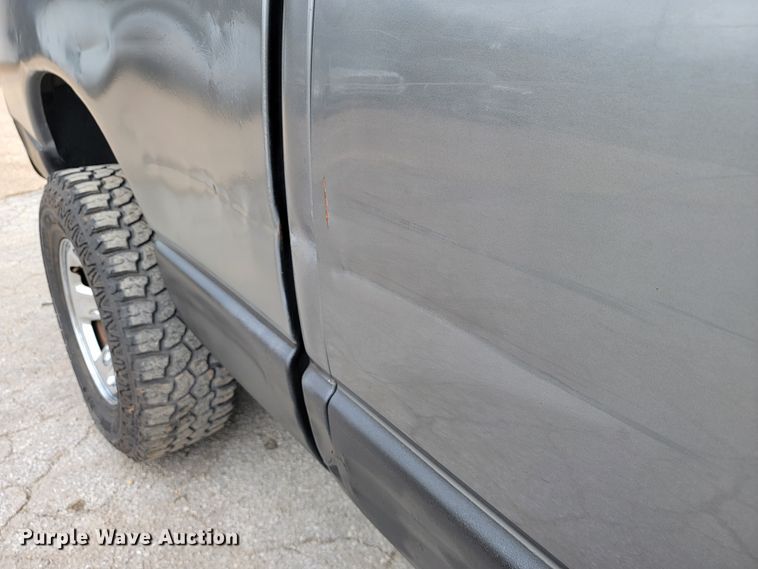 image for item JF9003 2005 Dodge Ram 1500  Quad Cab pickup truck