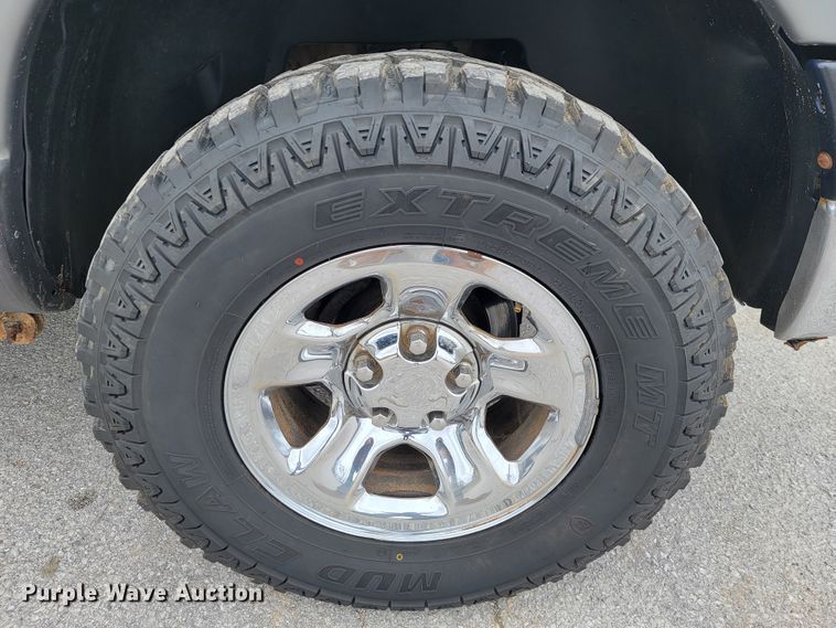 image for item JF9003 2005 Dodge Ram 1500  Quad Cab pickup truck