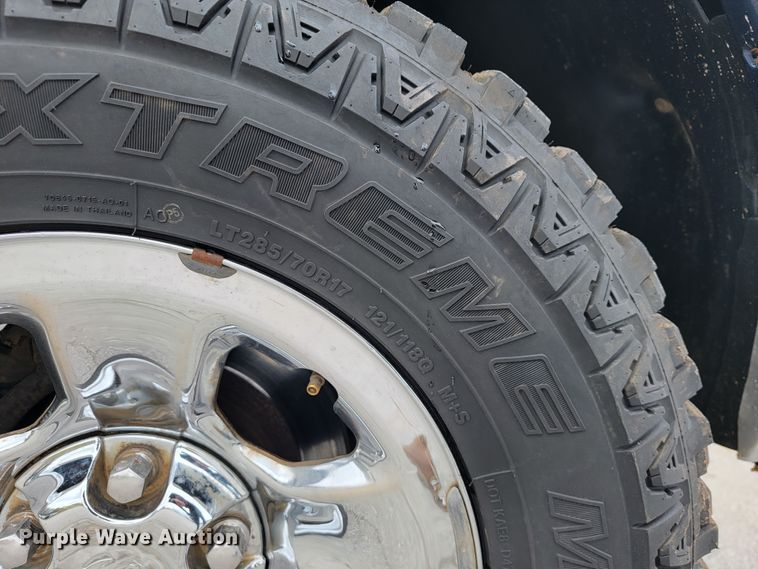 image for item JF9003 2005 Dodge Ram 1500  Quad Cab pickup truck