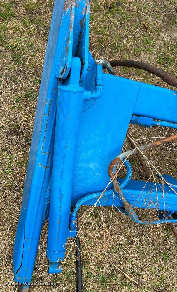 image for item JH9246 Tractor loader arms