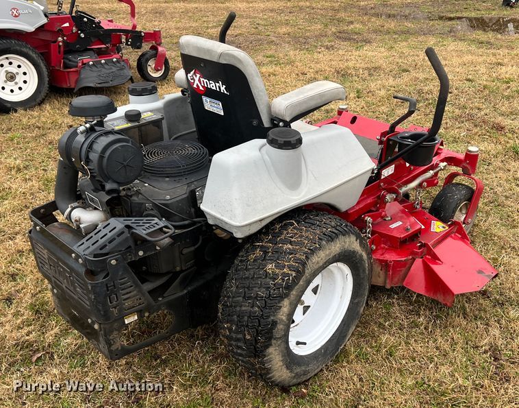 image for item JH9251 Exmark Lazer Z HP  ZTR lawn mower