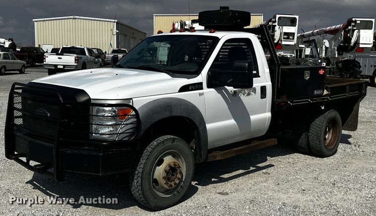 image for item JH9277 2011 Ford F450 Super Duty  flatbed truck