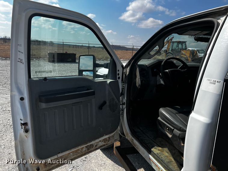 image for item JH9277 2011 Ford F450 Super Duty  flatbed truck