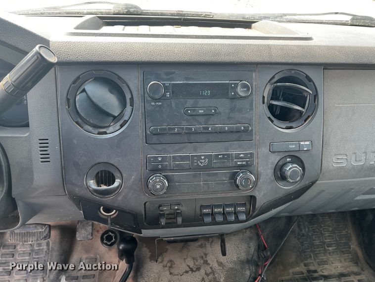 image for item JH9277 2011 Ford F450 Super Duty  flatbed truck