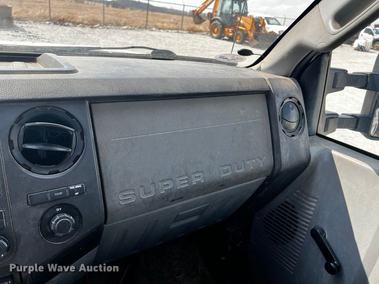 image for item JH9277 2011 Ford F450 Super Duty  flatbed truck