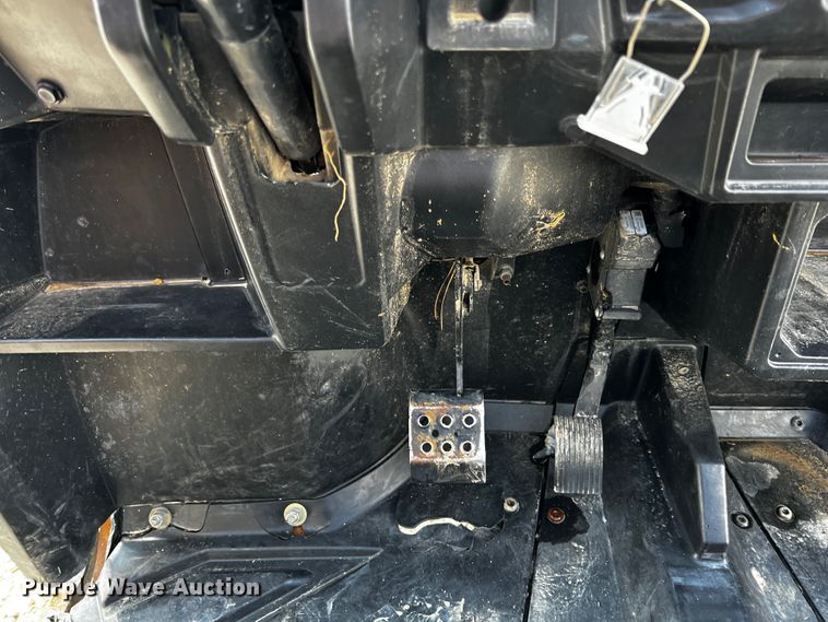 image for item JH9279 2015 Polaris Ranger 570  utility vehicle