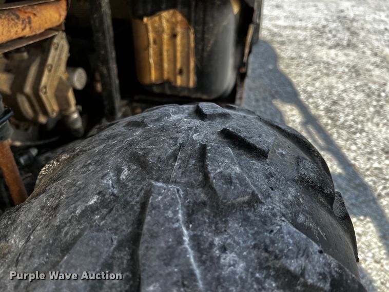 image for item JH9279 2015 Polaris Ranger 570  utility vehicle