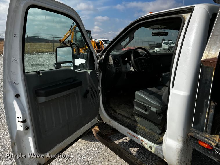 image for item JH9281 2011 Ford F450 Super Duty  flatbed truck