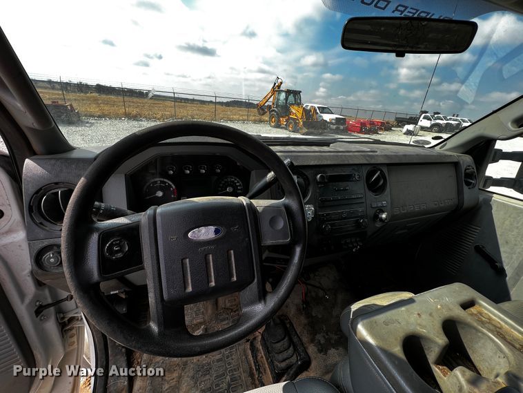 image for item JH9281 2011 Ford F450 Super Duty  flatbed truck