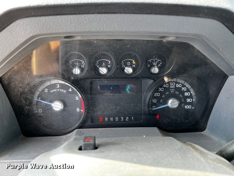 image for item JH9281 2011 Ford F450 Super Duty  flatbed truck