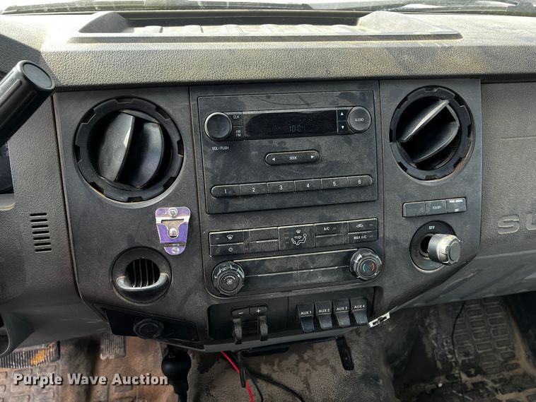 image for item JH9281 2011 Ford F450 Super Duty  flatbed truck