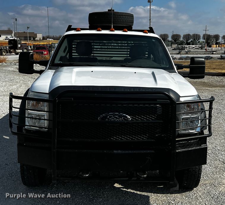 image for item JH9282 2014 Ford F450 Super Duty  flatbed truck