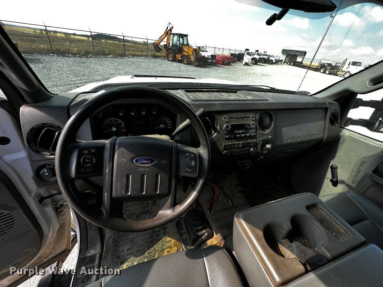 image for item JH9282 2014 Ford F450 Super Duty  flatbed truck